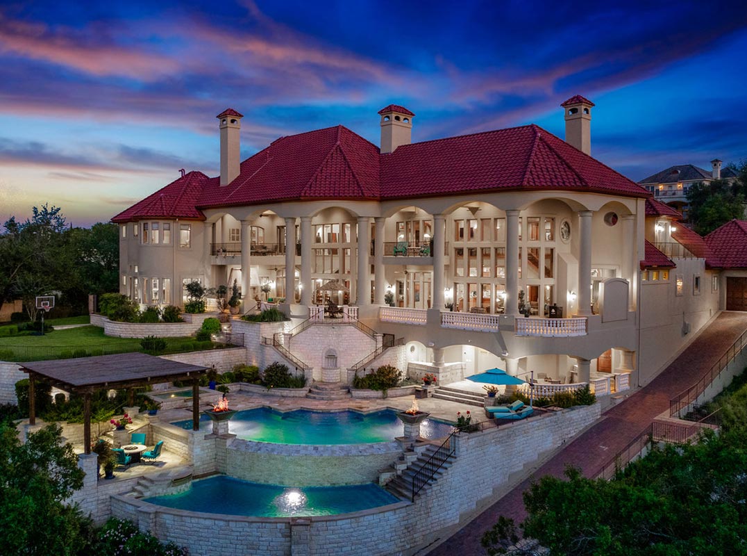 Lake Travis Waterfront Estate On 3.24 Acres